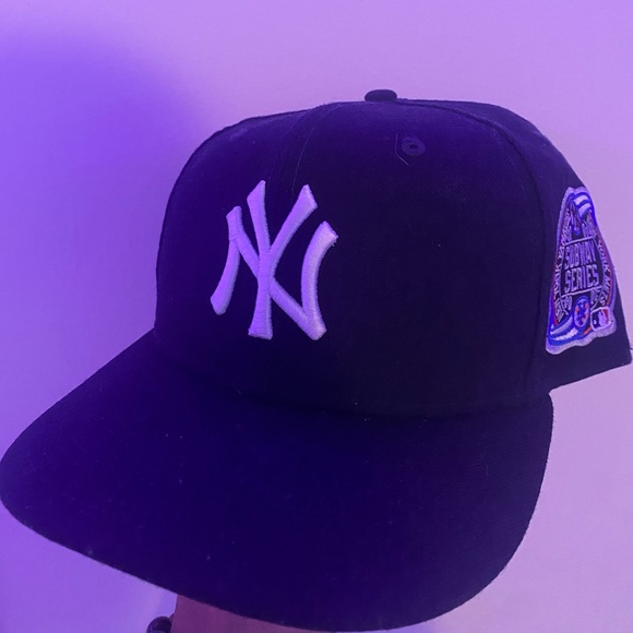 Navy Blue Yankee Fitted Hat Grey Brim(Subway Series Patch) - Picture 1 of 3